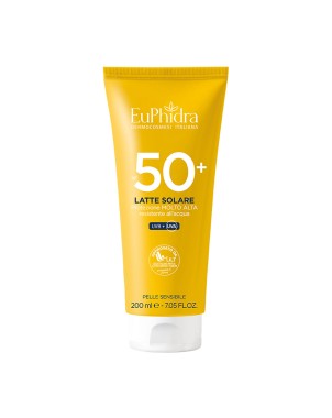 EuPhidra
Latte Solare
SPF 50+ protezione molto alta | UVB + UVA
resistente all'acqua
pelle sensibile