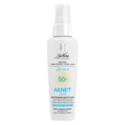 Bionike Aknet sun protezione molto alta SPF 50+ Flacone dispenser da 50 ml